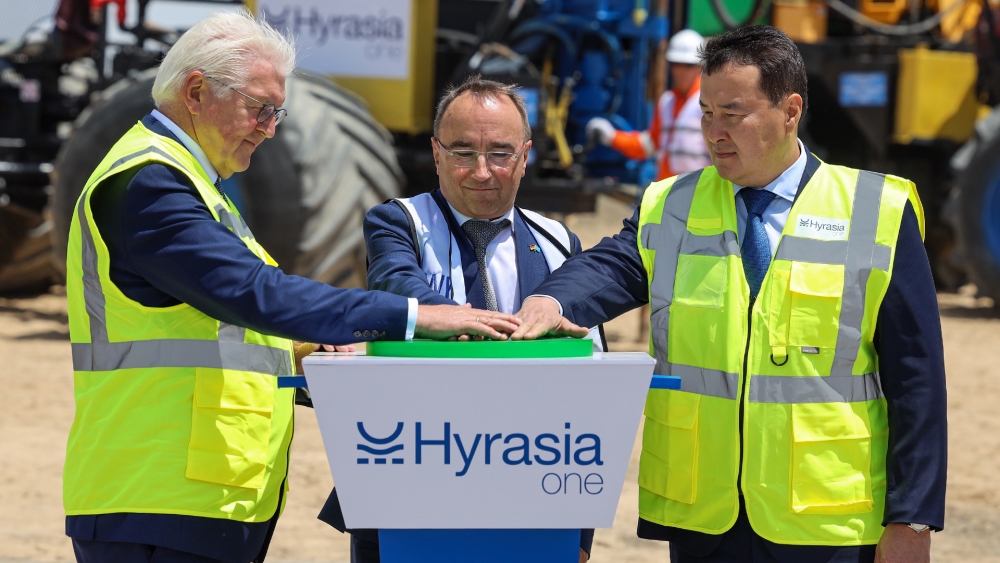 Steinmeier and Smailov start construction of green hydrogen plant in Mangystau